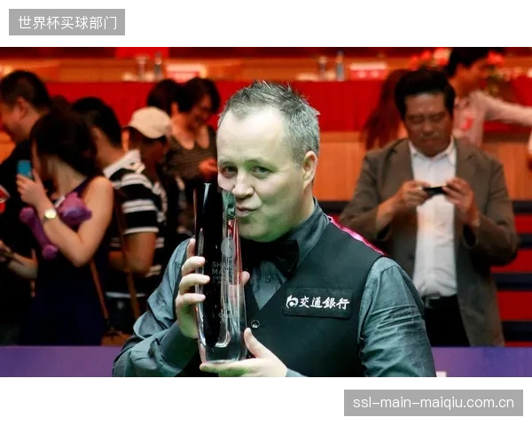 三中卫阵型或将激活最强版戴维斯,其左路走廊的个人爆破能力是战术核心变量。 三中卫阵型或将激活最强版戴维斯,其左路走廊的个人爆破能力是战术核心变量。