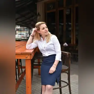 顾华